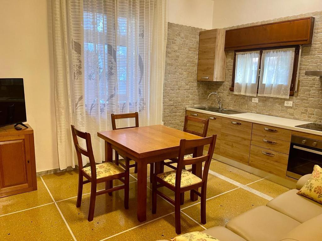 Appartamento Saragozza โบโลญญา ภายนอก รูปภาพ